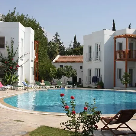Meis Apartmanhotel 4*